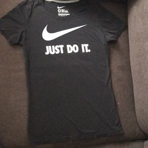 Nike Slim Fit Tee